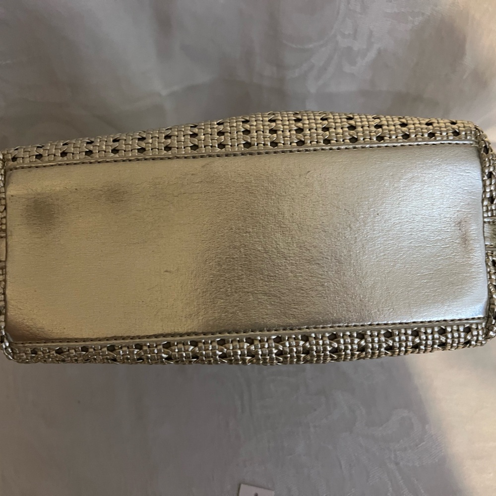 Talbots silver rattan handbag with leather trim and handles - Picture 7 of 11